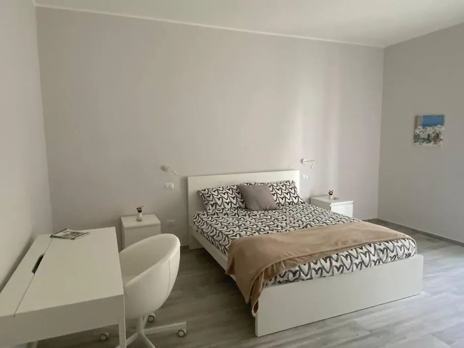 Petali Di Rosa Apartment 2 - 600M Dal Teatro Greco Syracuse Italy